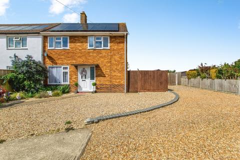 3 bed property, in Churchill Road, £210,000