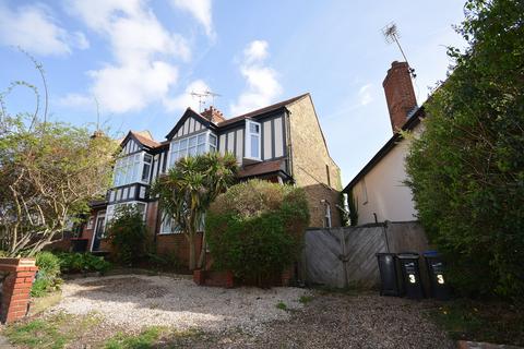4 bed property, in Northdown Park Road, £415,000