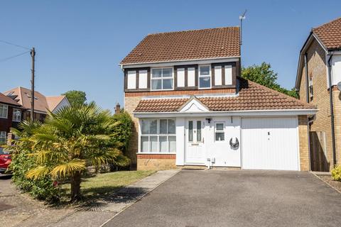 3 bed property, in Berry Hill, £899,950