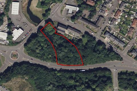 Land, in 1.33 Acres At Rouken Glen Road, £65,000
