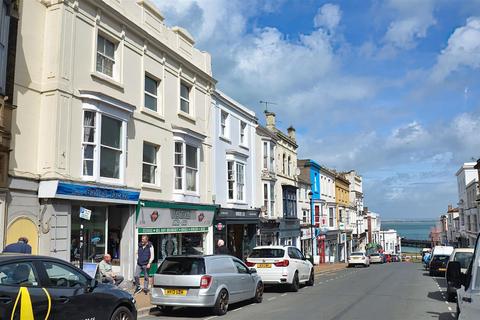 1 bed property, in CENTRAL RYDE, £67,000