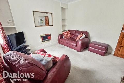 3 bed property, in Pentre CF41 7, £125,000