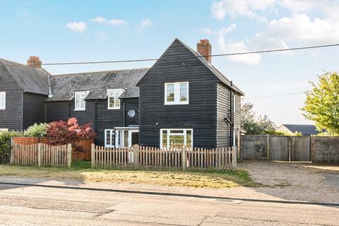 3 bed property, in Little Woodcote Estate, £515,000
