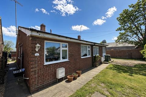 2 bed property, in Wellhead Road, £310,000