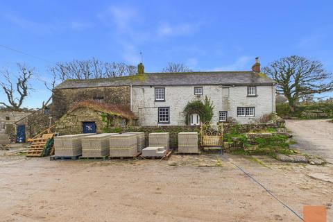 3 bed property, in Wendron, £395,000