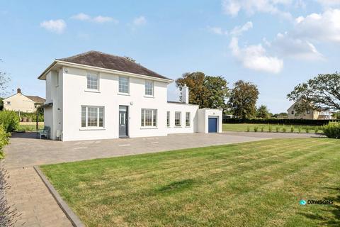 4 bed property, in Pennard Road, £795,000