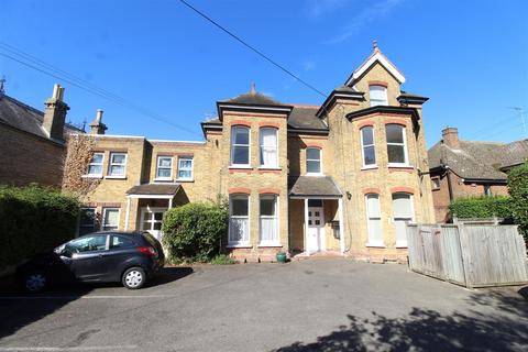 2 bed property, in Callis Court Road, £210,000