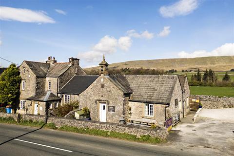 6 bed property, in The Old School Bunkhouse, £375,000