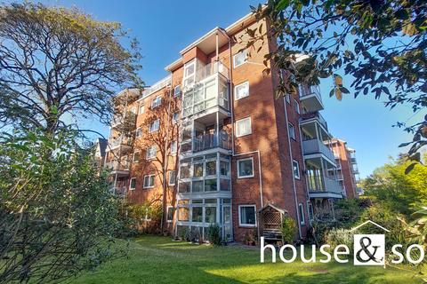 2 bed property, in Linden Hall, £230,000