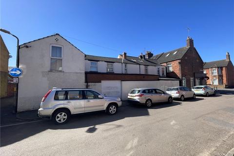 3 bed property, in 39 & 39A Cambridge Street, £350,000