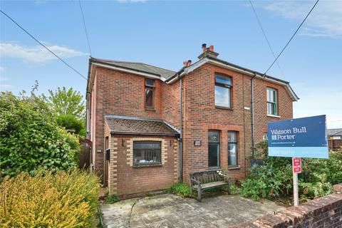 3 bed property, in High Street, £425,000