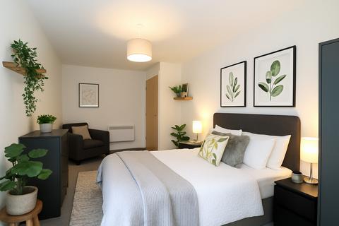 2 bed property, in Tudor Street, £140,000