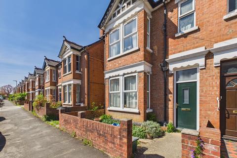 6 bed property, in Furlong Road, £335,000