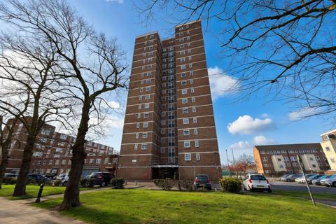 1 bed property, in Flat 83 Peverel House, £120,000