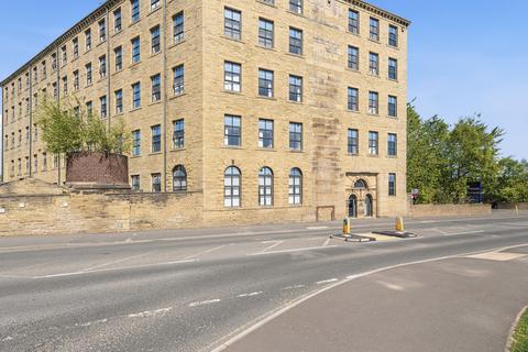 1 bed property, in Pellon Lane, £48,000