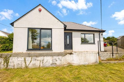 2 bed property, in Churchway, £290,000