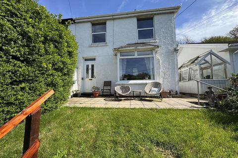 3 bed property, in Perrancoombe, £265,000
