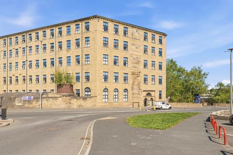 1 bed property, in Pellon Lane, £48,000