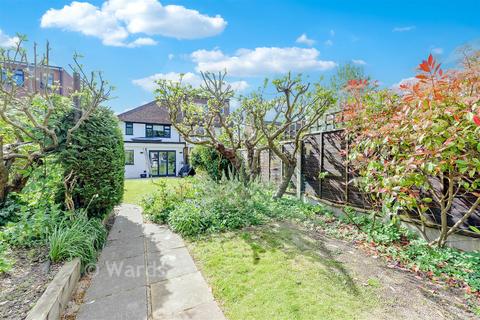 3 bed property, in Eynsford Road, £625,000