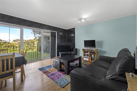 2 bed property, in Cassio Road, £360,000