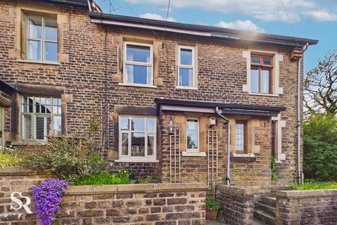 4 bed property, in Fishers Bridge, £395,000