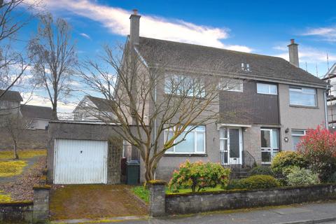3 bed property, in Craighorn Drive, £190,000