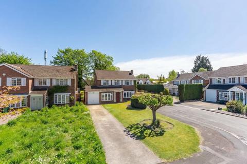4 bed property, in St. Marys Glebe, £650,000