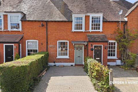 2 bed property, in The Drive, £550,000