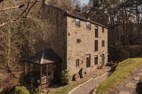 4 bed property, in The Old Mill, £850,000