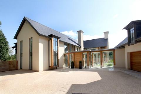 5 bed property, in Macclesfield Road, £2,850,000