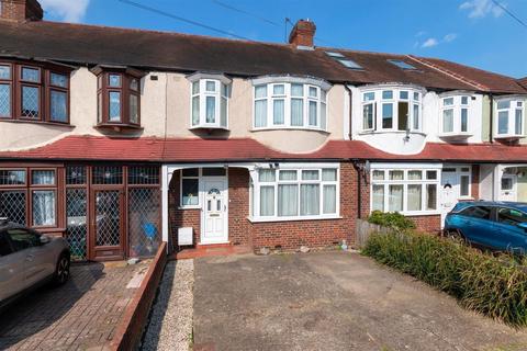 3 bed property, in Cherrywood Lane, £675,000