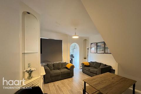 2 bed property, in Northborough Road, £415,000