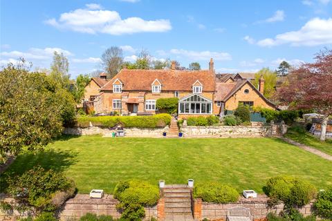 5 bed property, in Lower End, £1,600,000