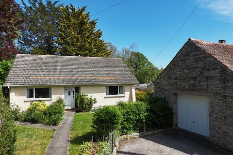 2 bed property, in South Street, £350,000