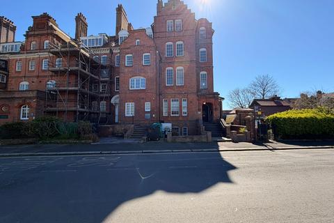 1 bed property, in Pevensey Road, £130,000