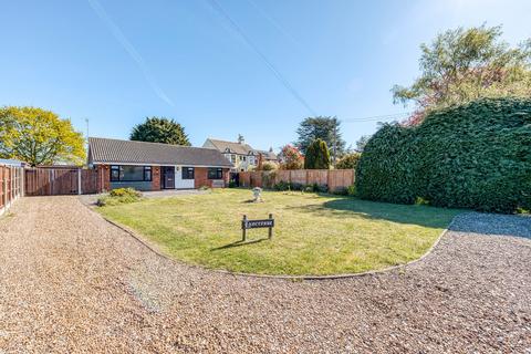 3 bed property, in North Road, £315,000