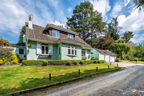 4 bed property, in Parkwood Road, £1,000,000