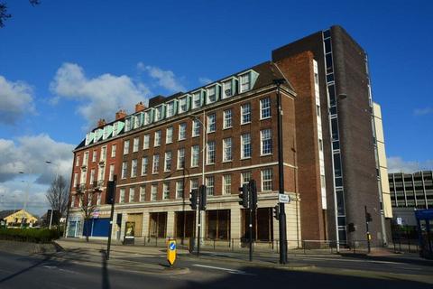 2 bed property, in Ferensway, £25,000
