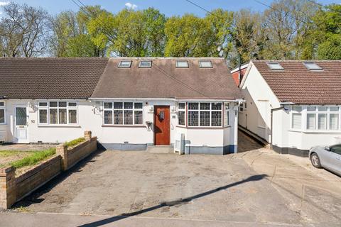 5 bed property, in St Georges Drive, £695,000