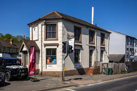 Studio, in Brighton Road, £600,000