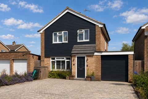3 bed property, in Mayfield Avenue, £475,000