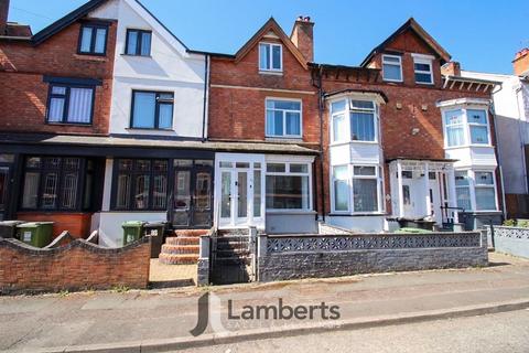 4 bed property, in Other Road, £180,000