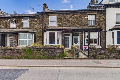 3 bed property, in Broad Street, £375,000
