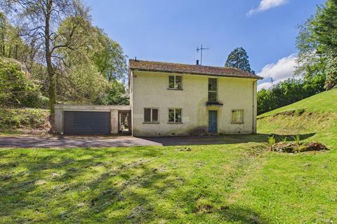 4 bed property, in Kendal Road, £600,000