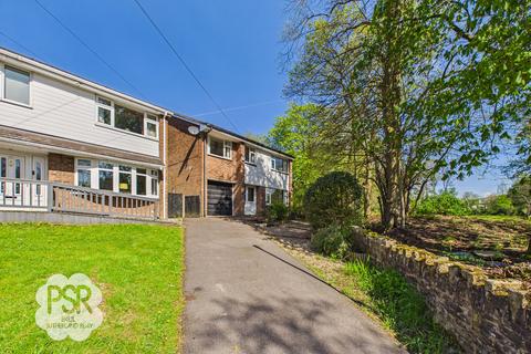 4 bed property, in Bridge Street, £395,000
