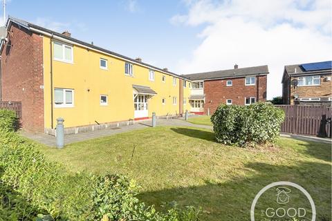 1 bed property, in 57. Earlston Street, £15,000