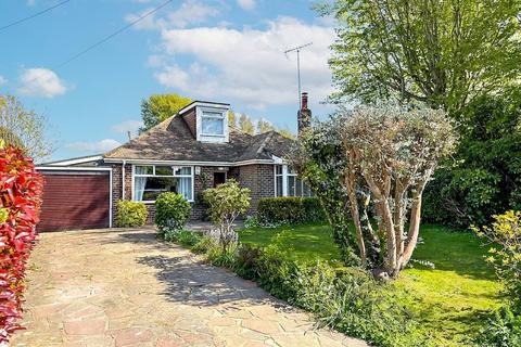 3 bed property, in Broadmark Lane, £575,000