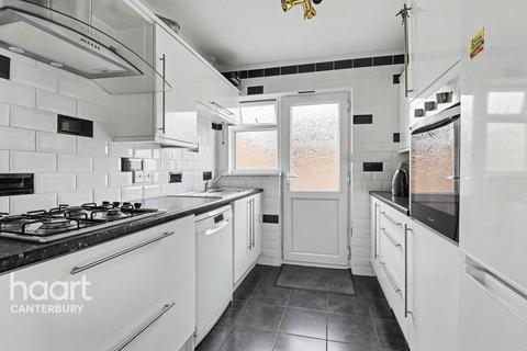 3 bed property, in Edmund Street, £350,000