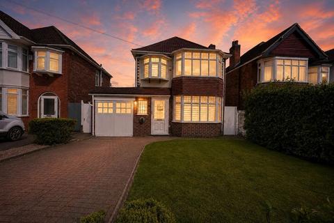 3 bed property, in Westwood Road, £390,000