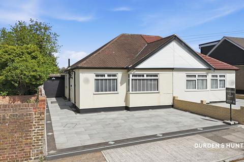 3 bed property, in Dorian Road, £525,000